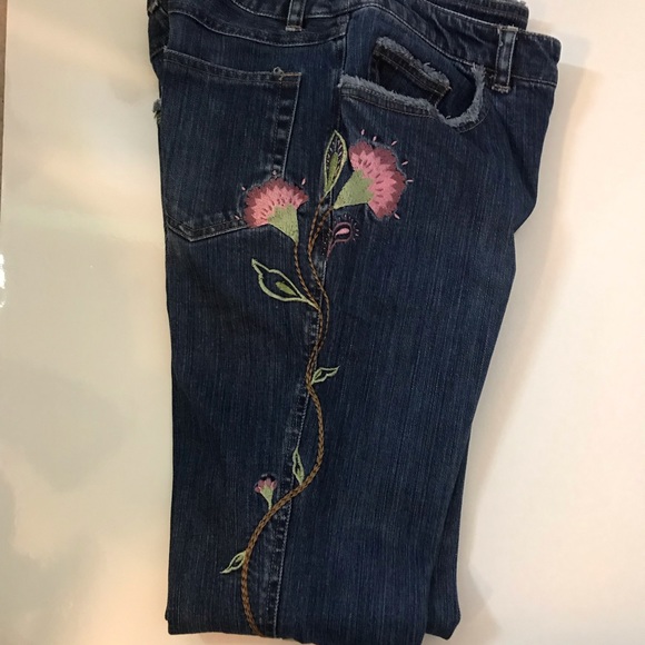 bandolino embroidered jeans